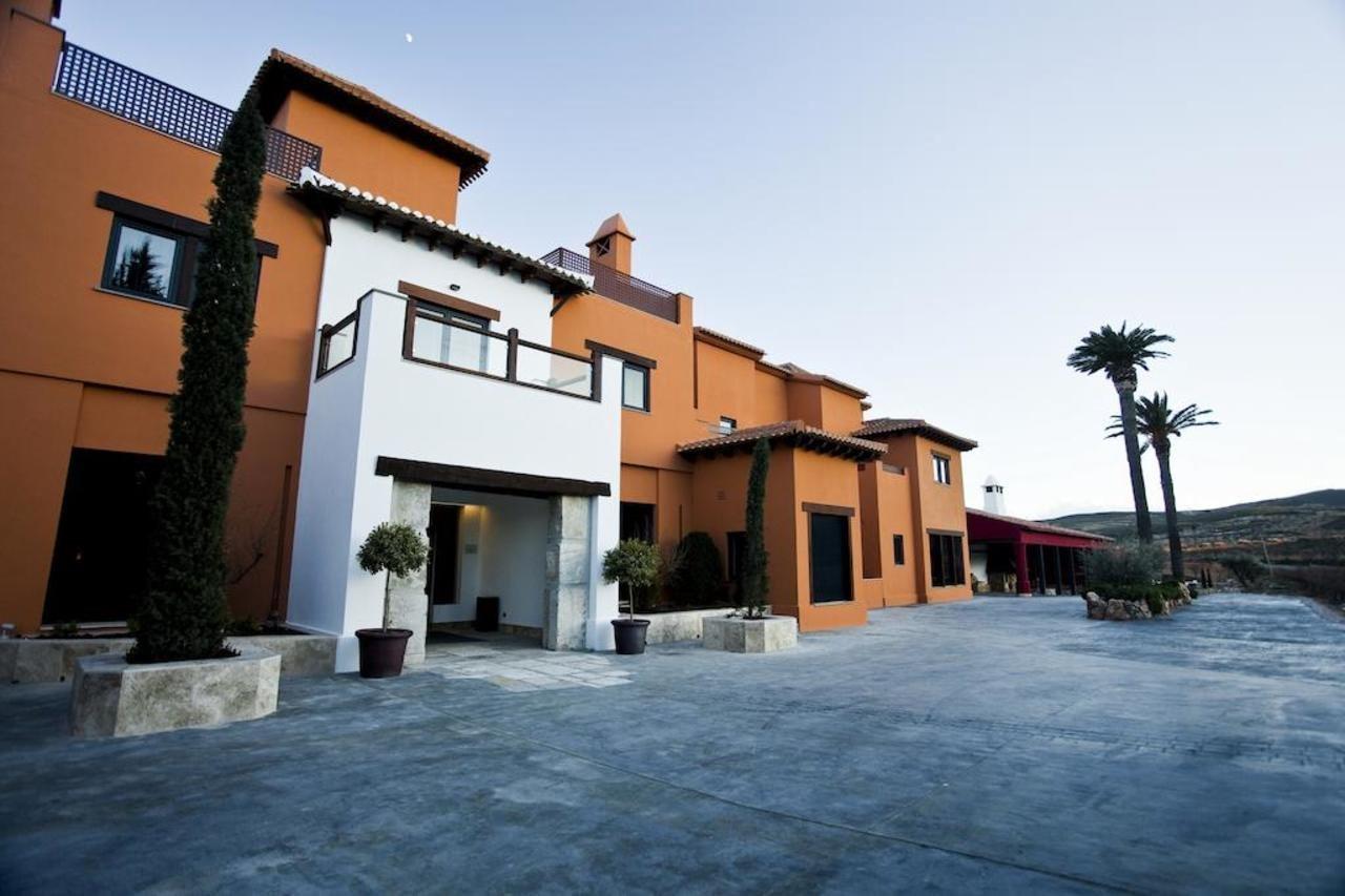 Hotel & Winery Senorio De Nevada Villamena Buitenkant foto