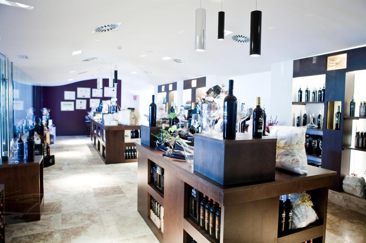 Hotel & Winery Senorio De Nevada Villamena Buitenkant foto