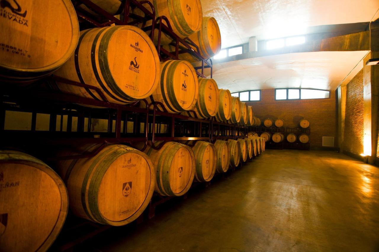 Hotel & Winery Senorio De Nevada Villamena Buitenkant foto