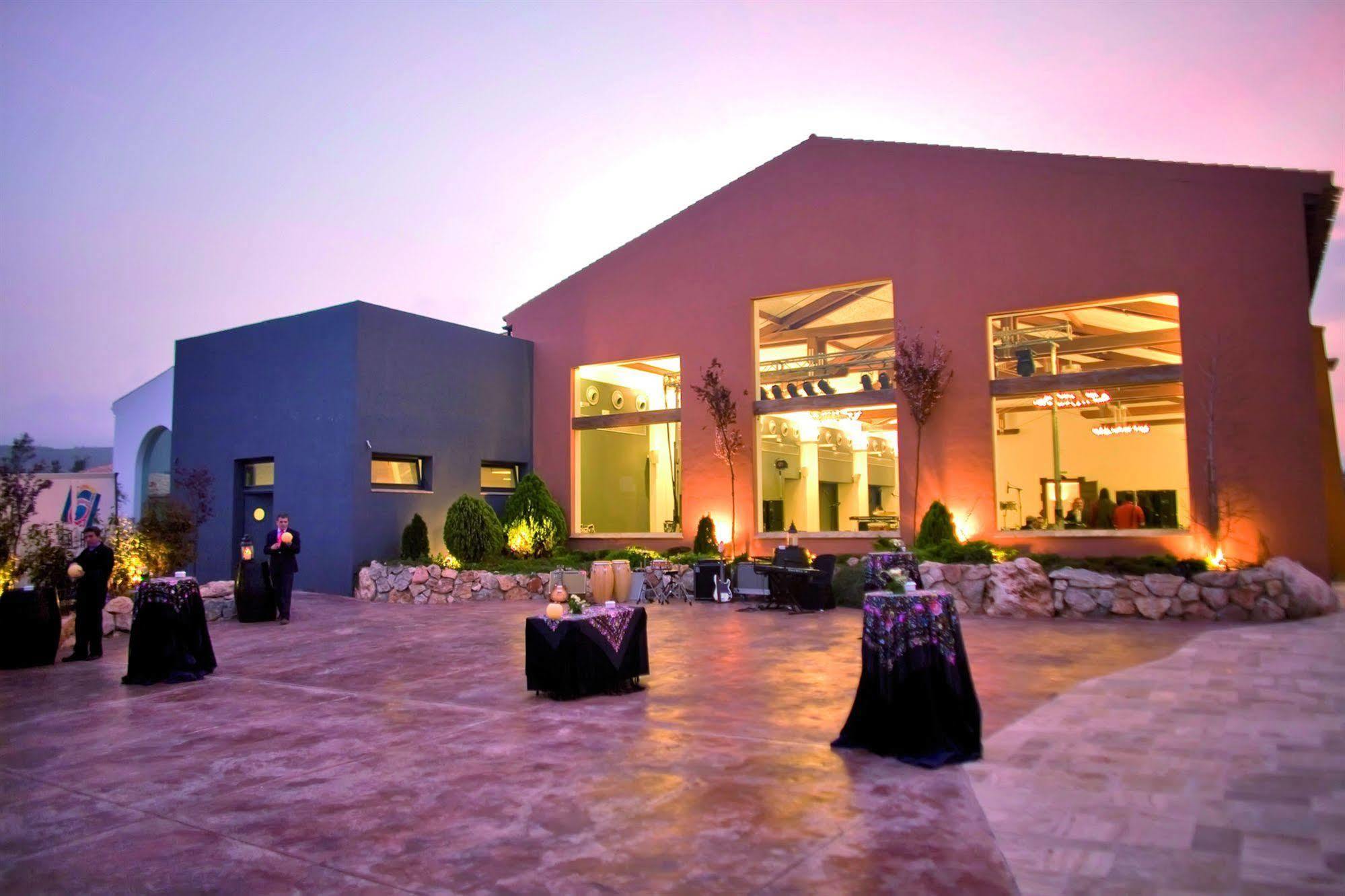 Hotel & Winery Senorio De Nevada Villamena Buitenkant foto
